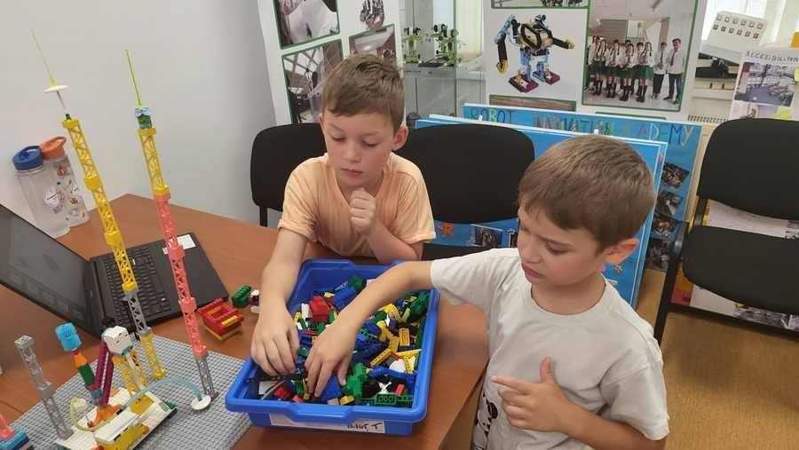 RObot Academy în acțiune