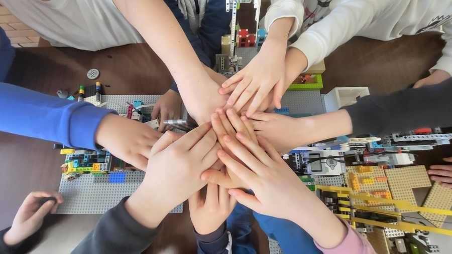 Curs RObot Academy